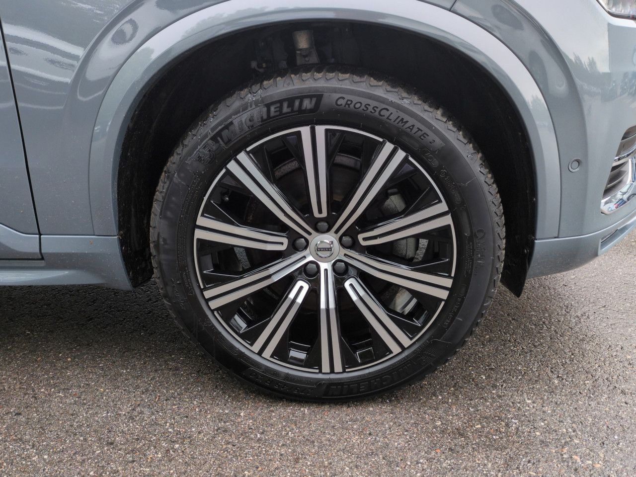 Volvo XC90 B5 (Diesel) Plus Bright AWD Automatik Navi