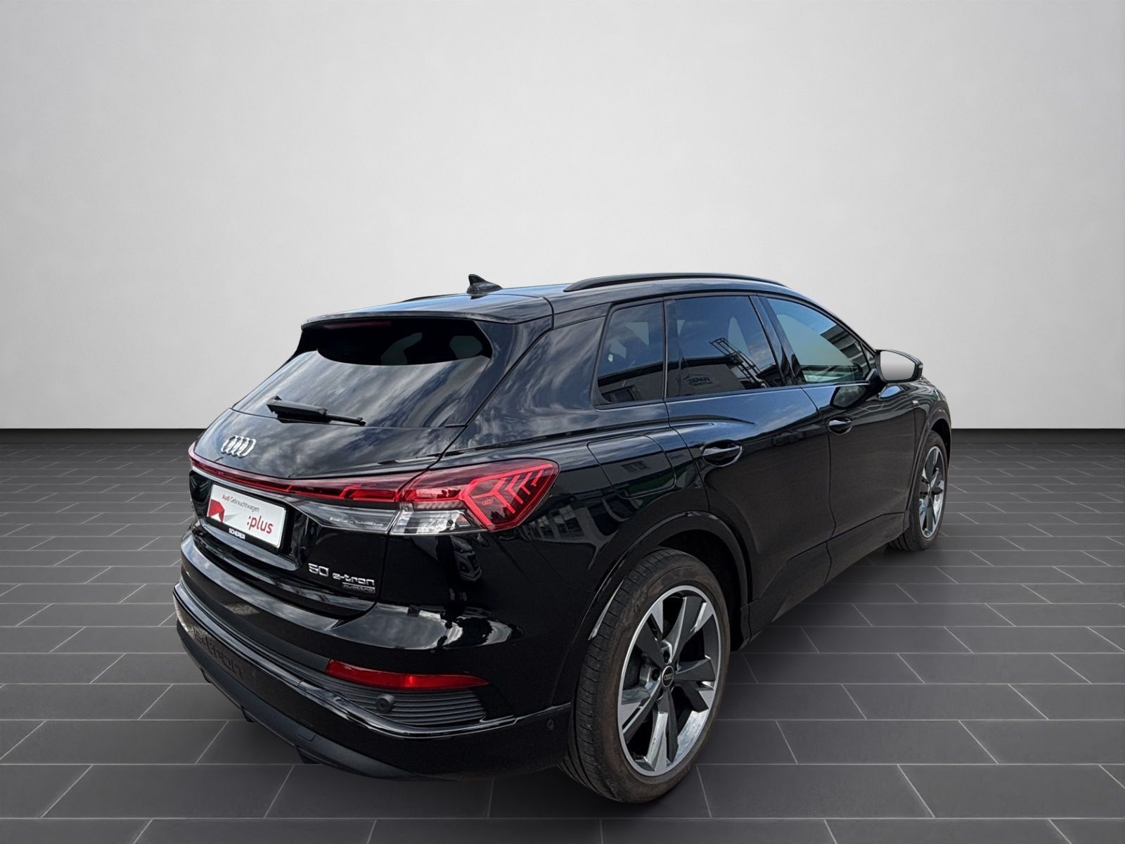 Audi Q4 e-tron 50 Quattro S-line KLIMA NAVI RFK SHZ A