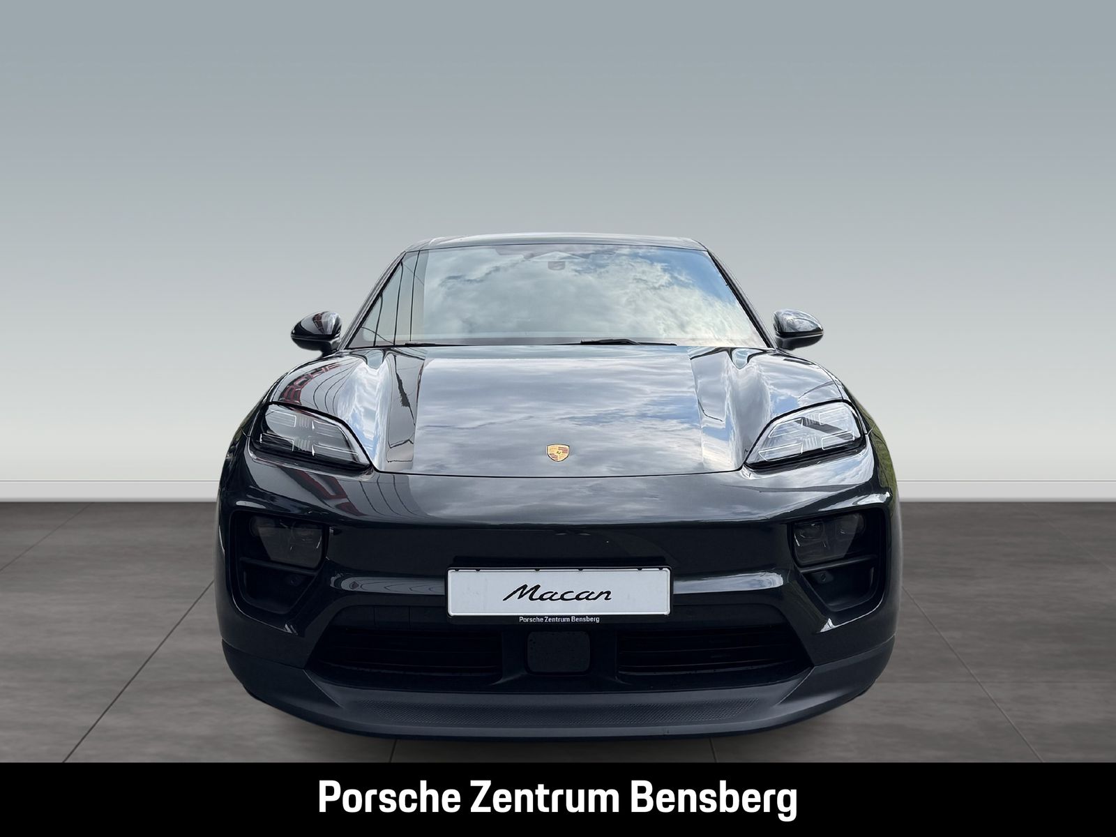 Porsche Macan Electric 4