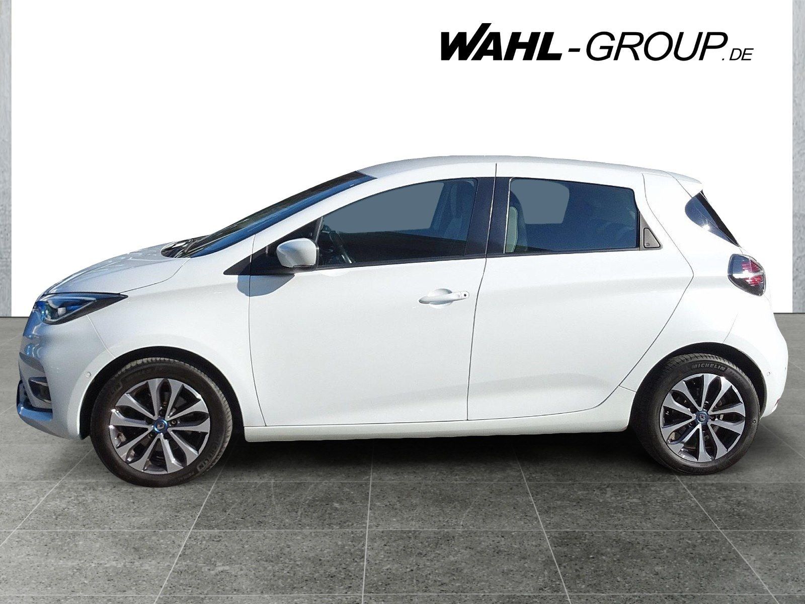 Renault Zoe Z.E. 50 Intens - Samsaru's Car Outlet