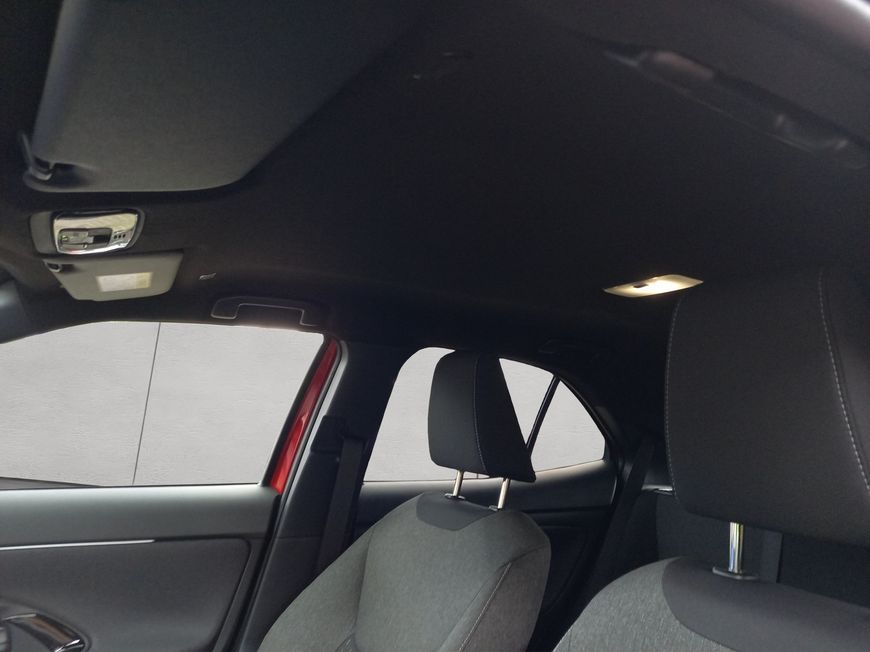 Toyota Yaris Cross Teamplayer Safety-Paket Winter-Paket