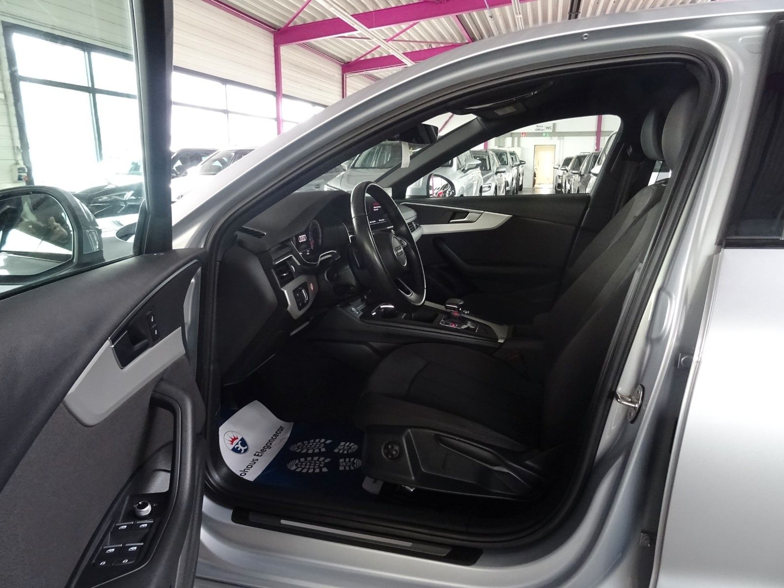 Audi A4 40 2.0 TDI QUATTRO*OPTIK SPORT PAKET*