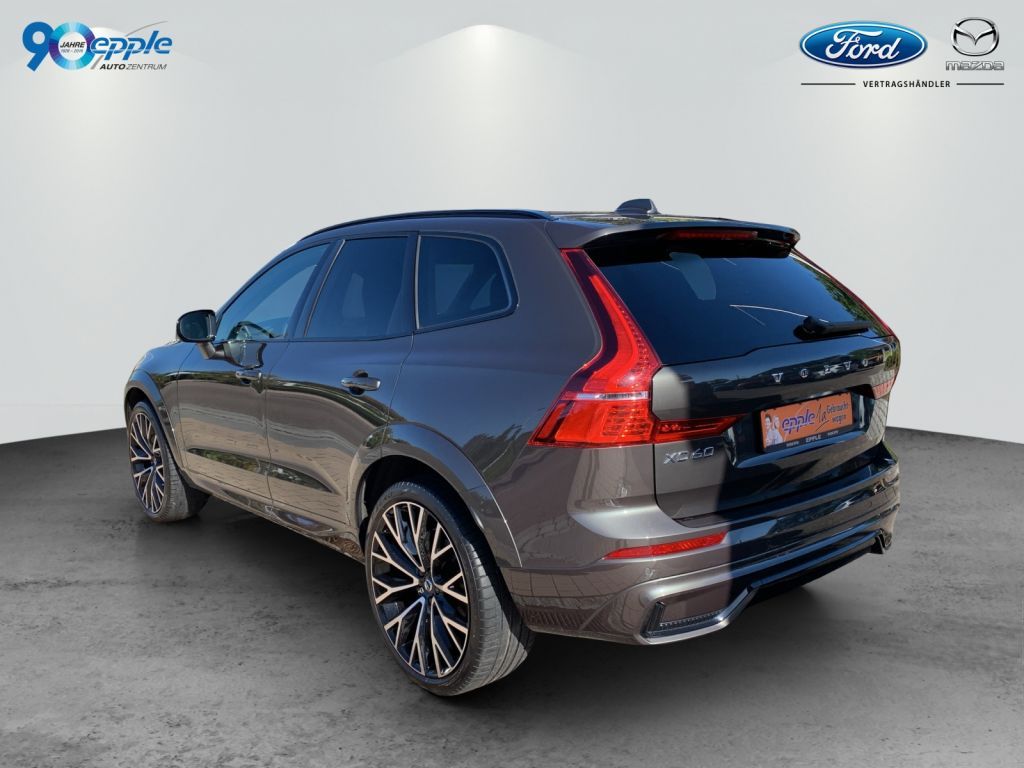 Volvo XC60 B4 D AWD Plus Dark,PANO,AHK,LED