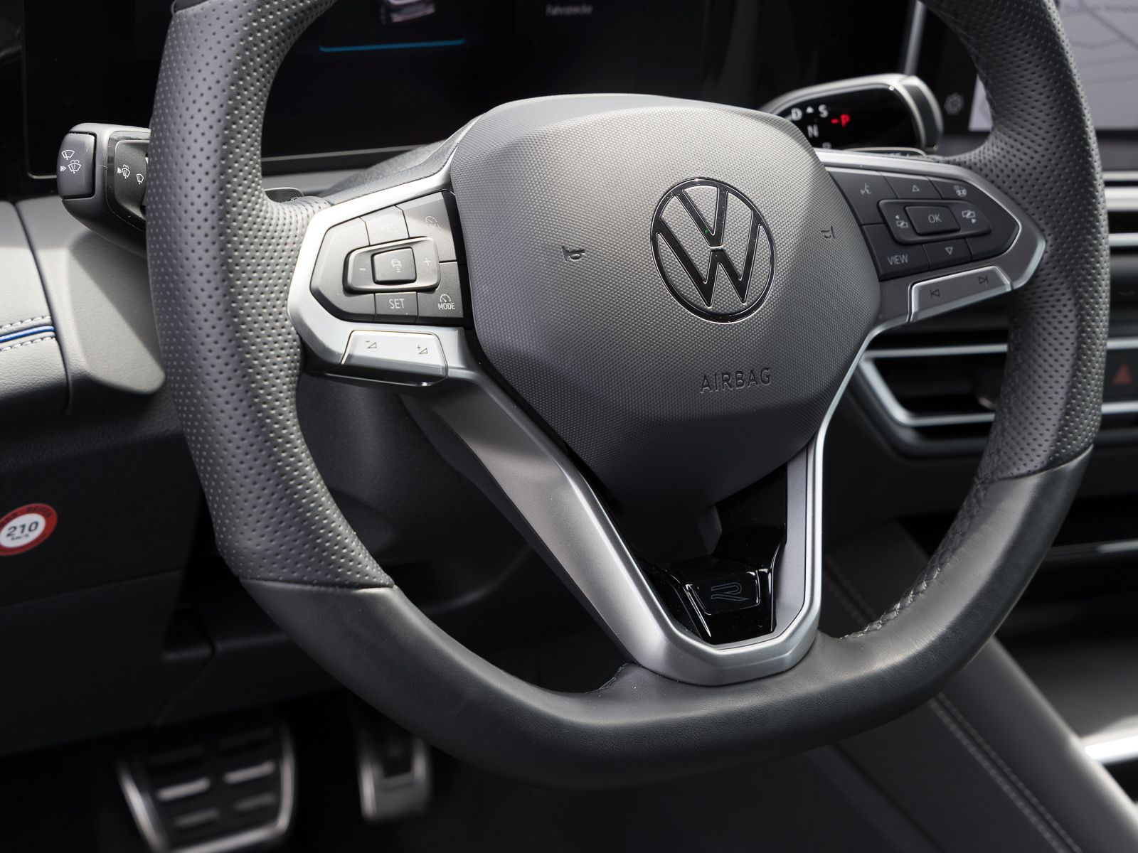 Volkswagen Tiguan 1.5 TSI eHybrid 200 kW R-Line BlackStyle