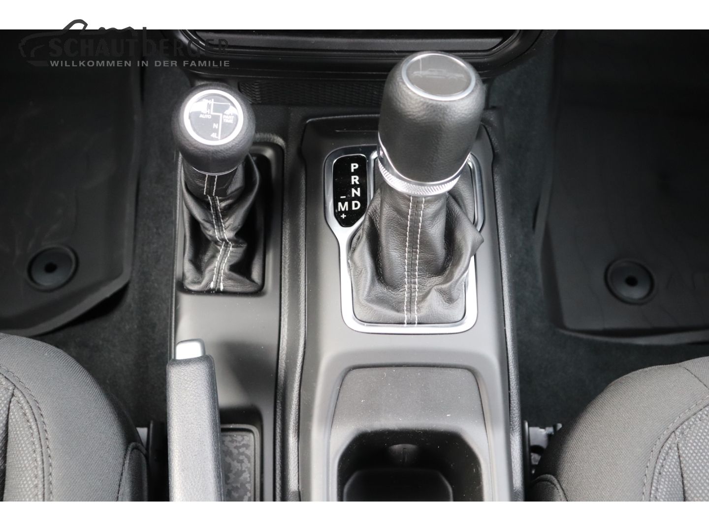 Jeep Gladiator Overland 4WD AHK, 3,5t AHK