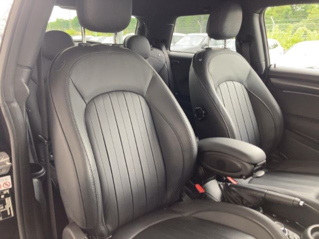 MINI Cooper Exklusiv/Premium ExtraPak - Samsaru's Car Outlet