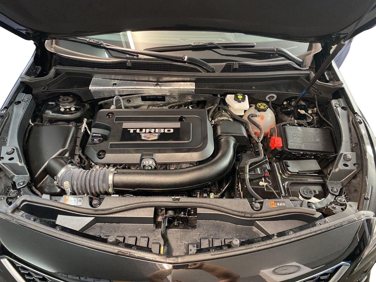 Cadillac XT4 2.0 T Sport AWD LED+Panorama+Navi