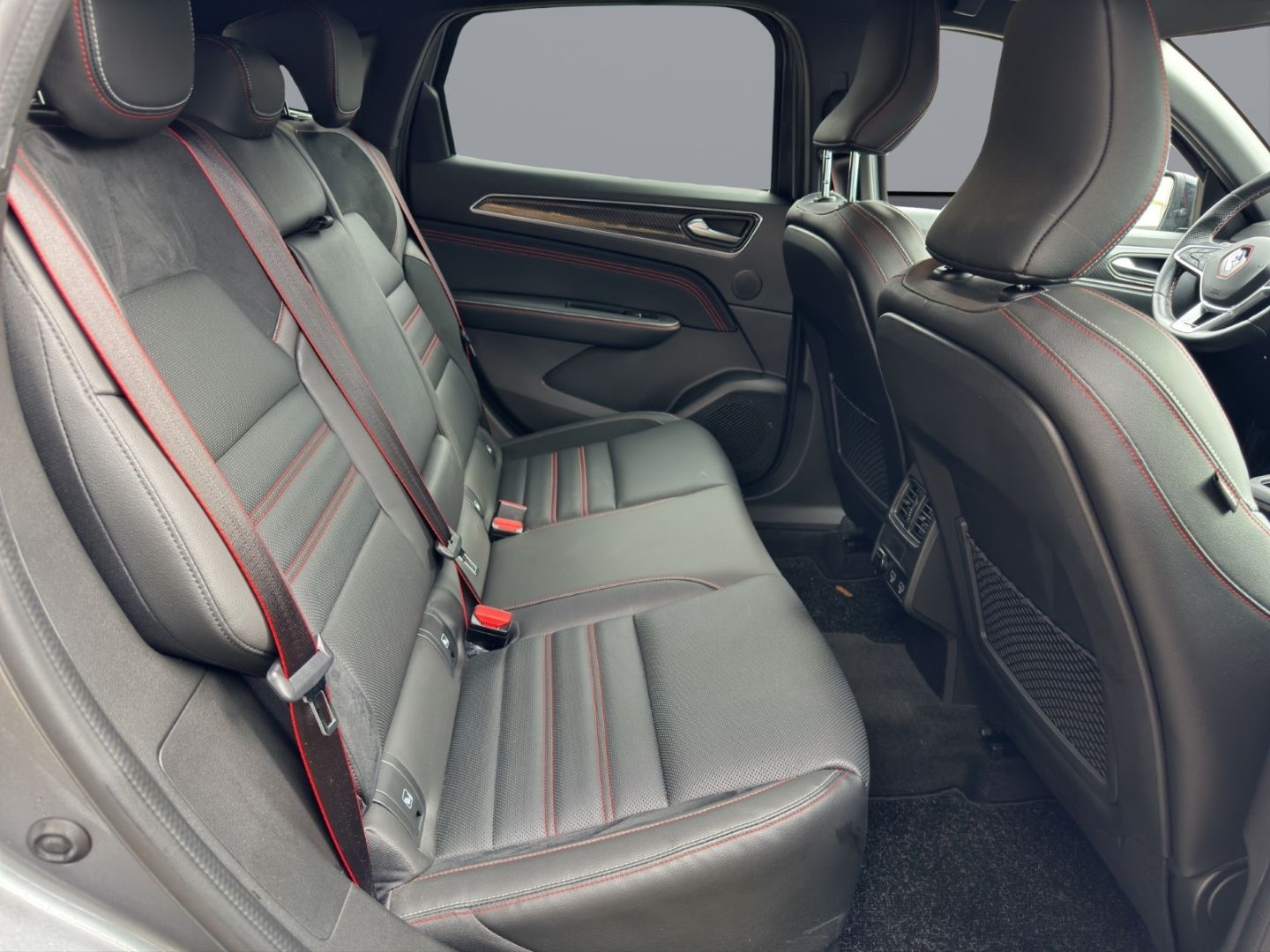 Renault Arkana R.S. Line 1.3 TCe 160 Mild-Hybrid - Samsaru's Car Outlet