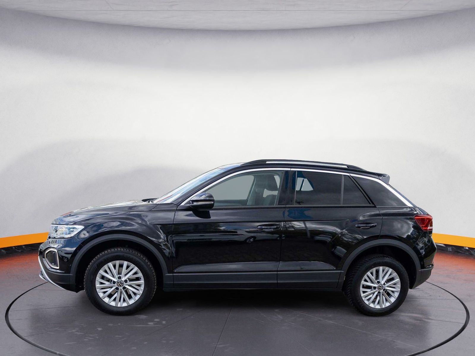 Volkswagen T-ROC 1.0 TSI LIFE - Samsaru's Car Outlet