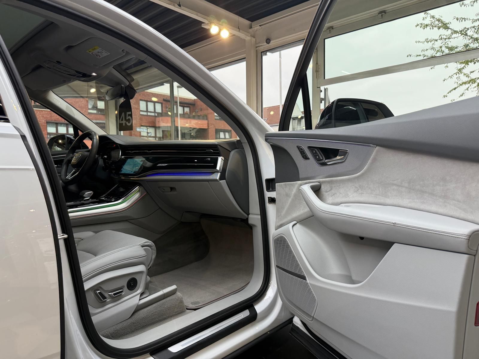 Audi Q7 55 TFSI e Q.*Pano*HuD*KeylessGO*Martrix*B&O