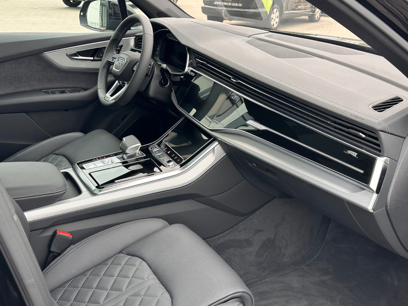 Audi Q7 50 TDI S line +AHK+STANDHEIZUNG+PANO+B&O