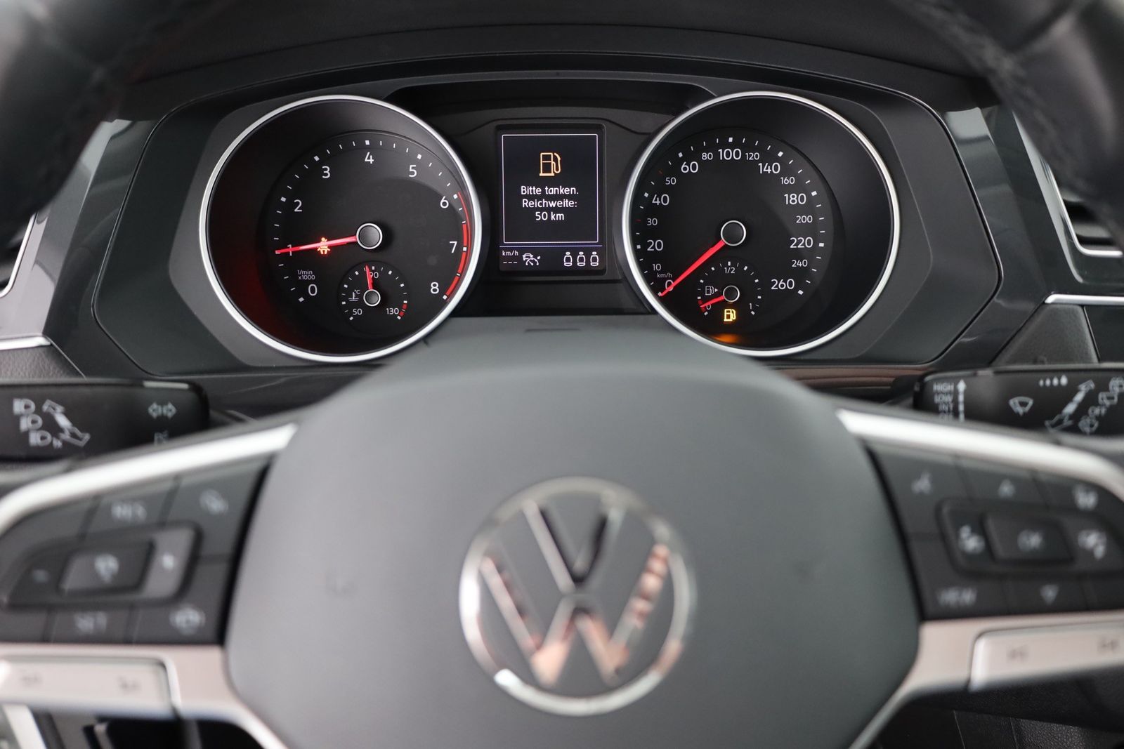 Volkswagen Tiguan 1.5 TSI Life - Samsaru's Car Outlet