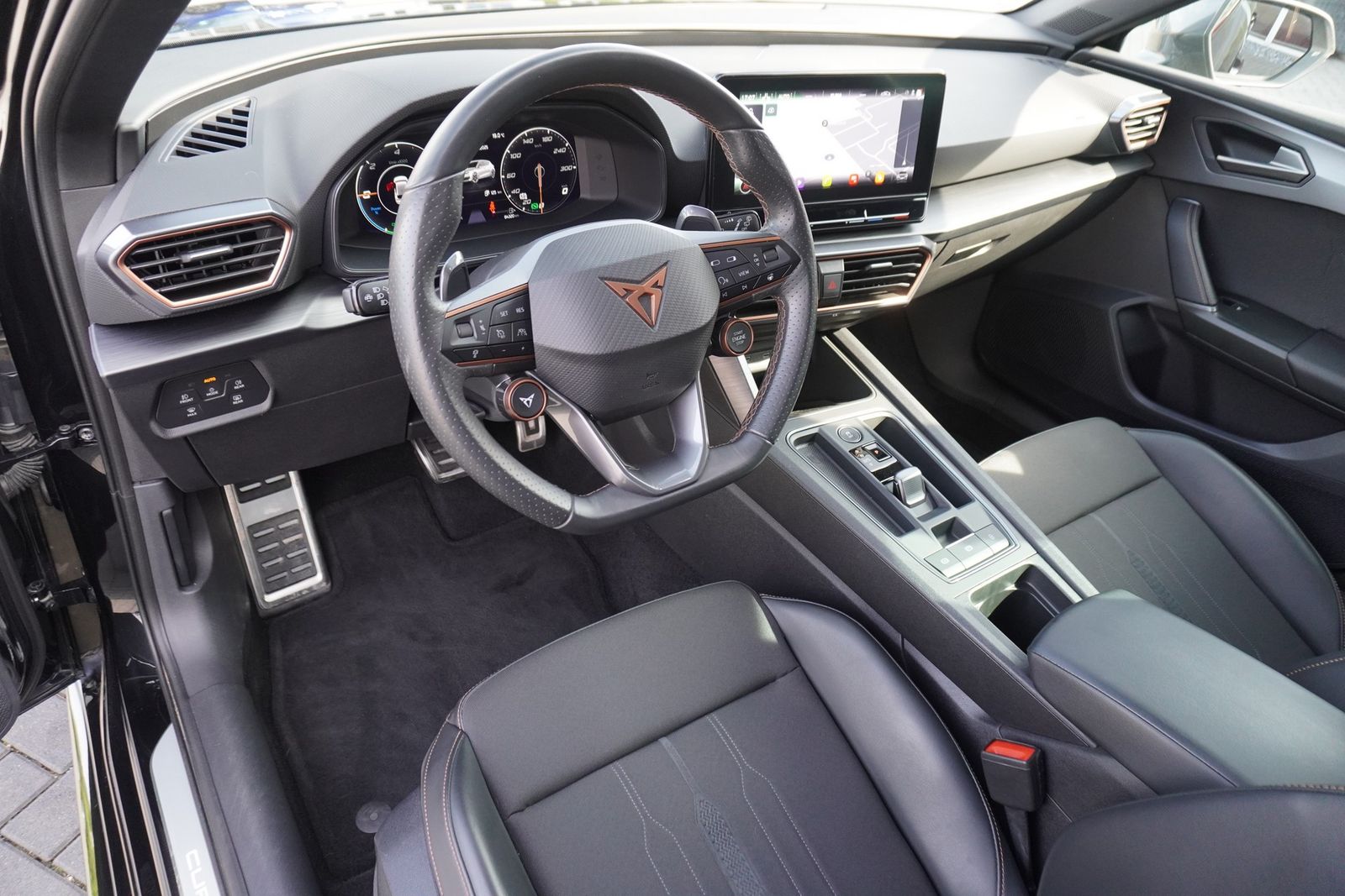 Cupra Leon 1.4 e-HYBRID - Samsaru's Car Outlet