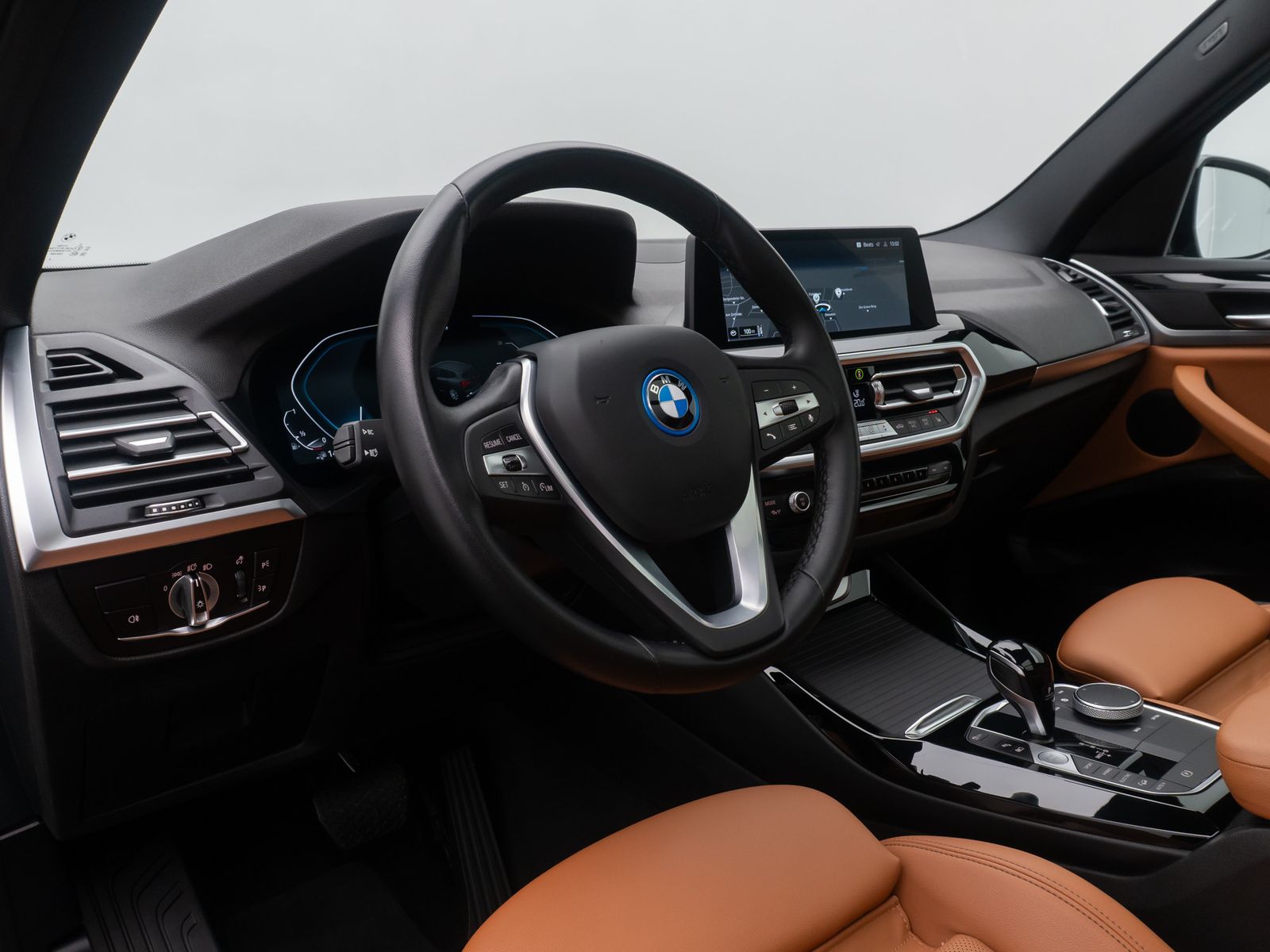 BMW X3 xD30e Kamera AHK HUD DAB Sport Panoram 19Zoll