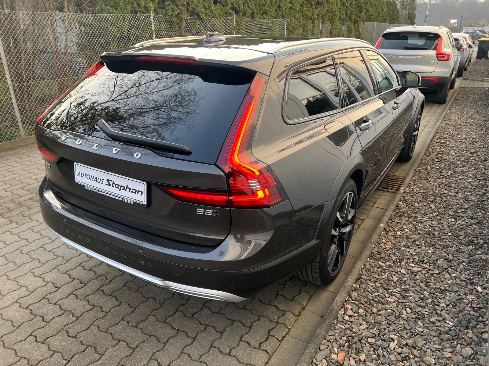 Volvo V90 Cross Country B5 AWD Ultimate AHK GARANTIE