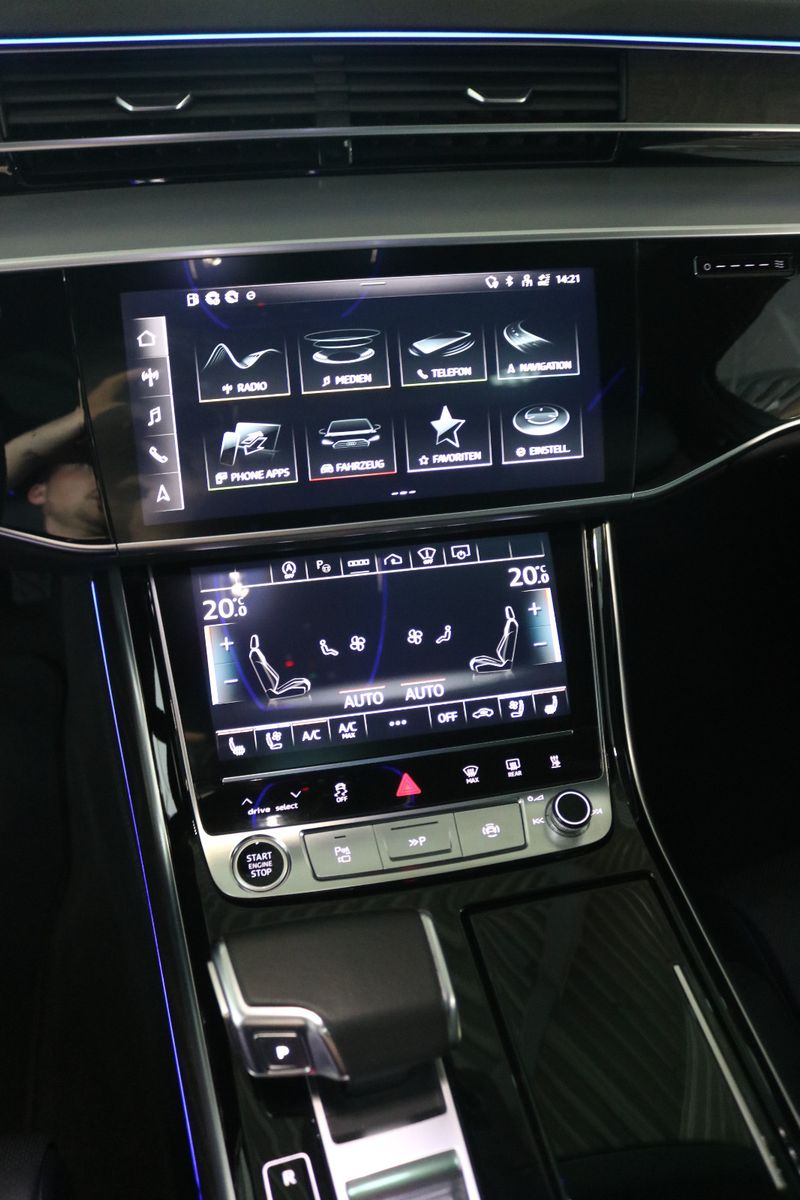 Audi A8 55 TFSI quattro - Samsaru's Car Outlet