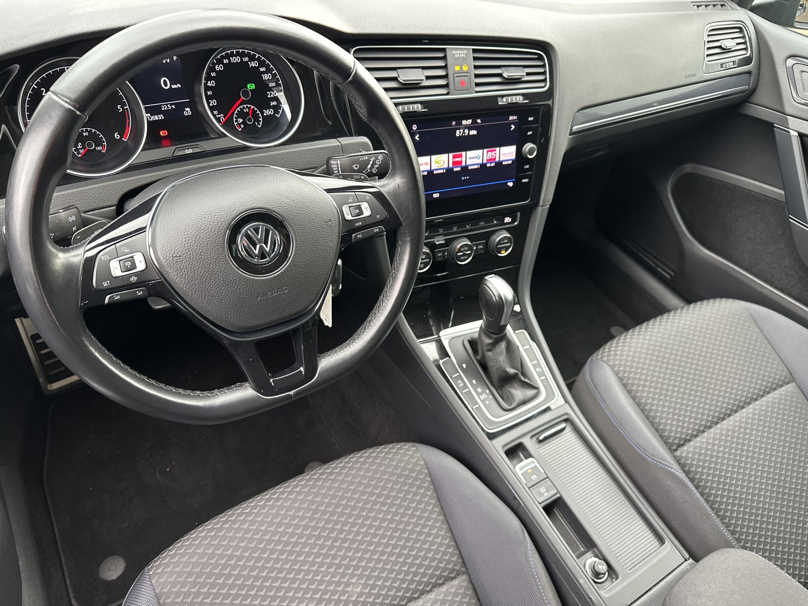Volkswagen Golf Variant 2.0 TDI DSG United - Samsaru's Car Outlet