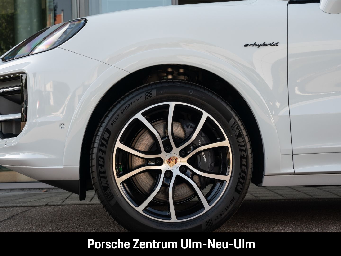 Porsche Cayenne E-Hybrid InnoDrive Head-Up Sitzbelüftung