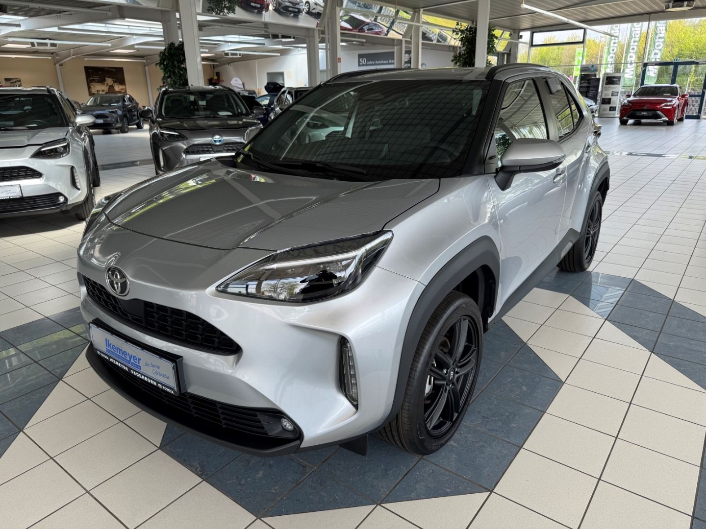 Toyota Yaris Cross Hybrid Team DK 18Zoll Sitzheizung Le