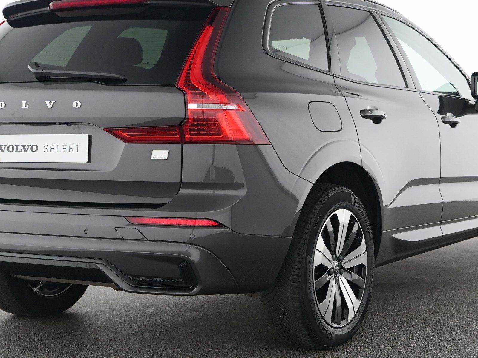 Volvo XC60 T8 AWD Plus Dark H&K-SOUND*STHZ*ACC