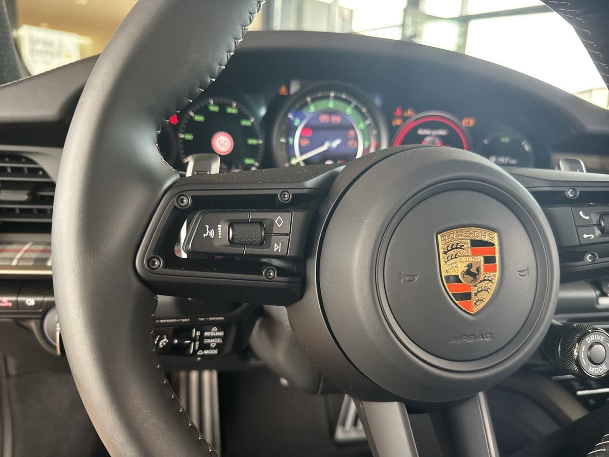 Porsche 992 TURBO 50 JAHRE HERITAGE DESIGN PAKET