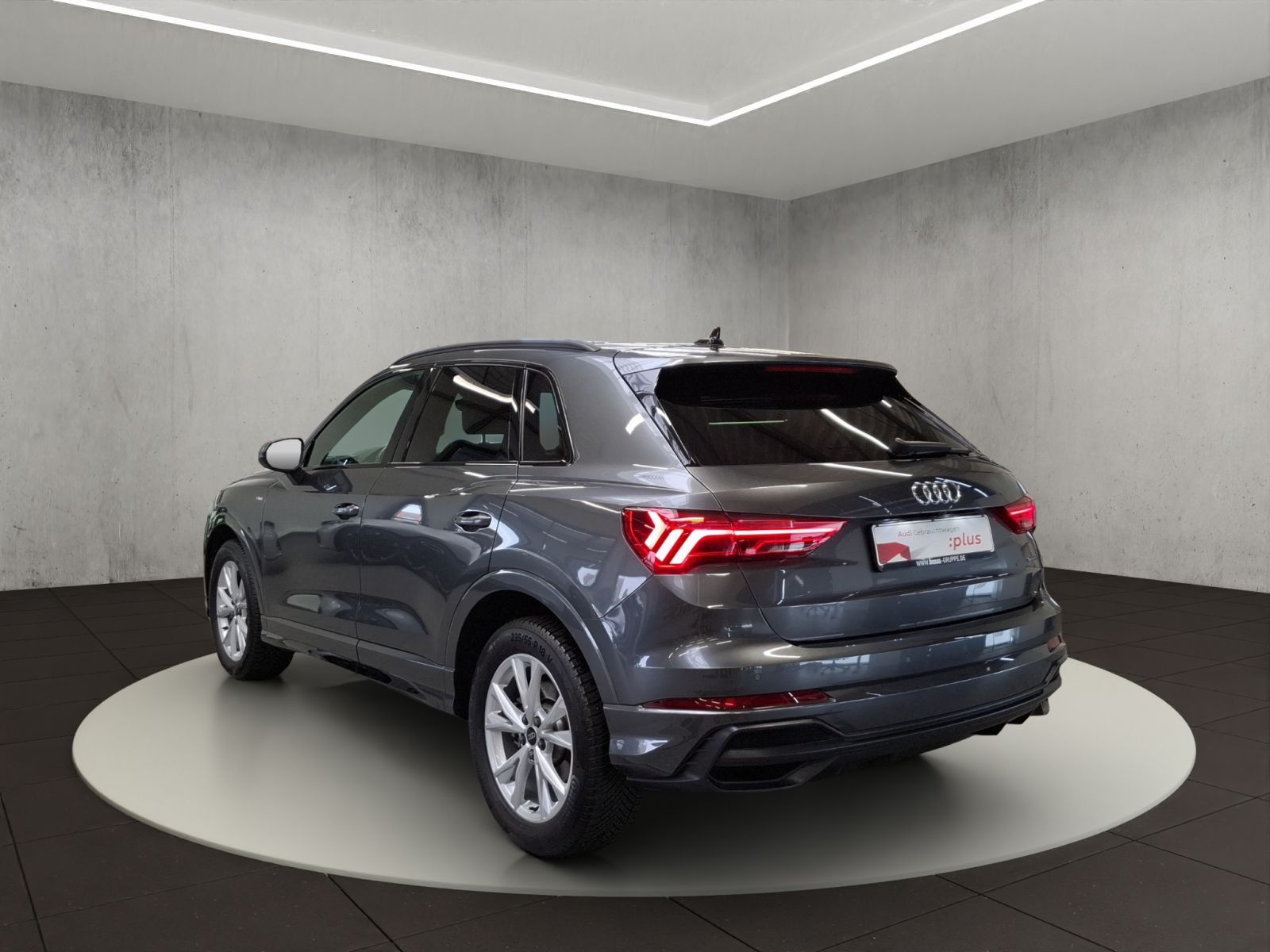 Audi Q3 S line 45 TFSI quattro - Samsaru's Car Outlet