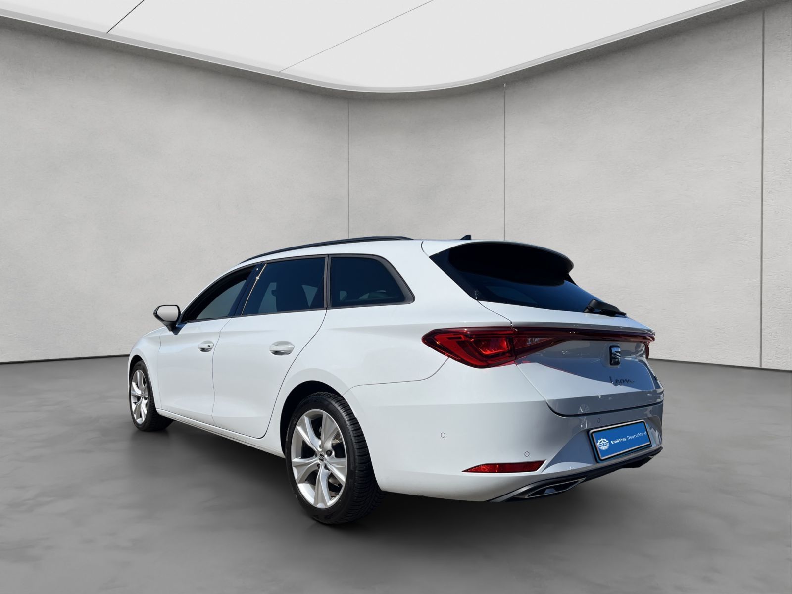 Seat Leon Sportstourer 2.0 TDI DSG FR AHK Kamera Navi