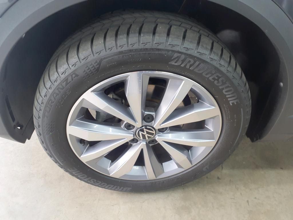 Volkswagen T-Roc Style 1.5 TSI DSG - Samsaru's Car Outlet