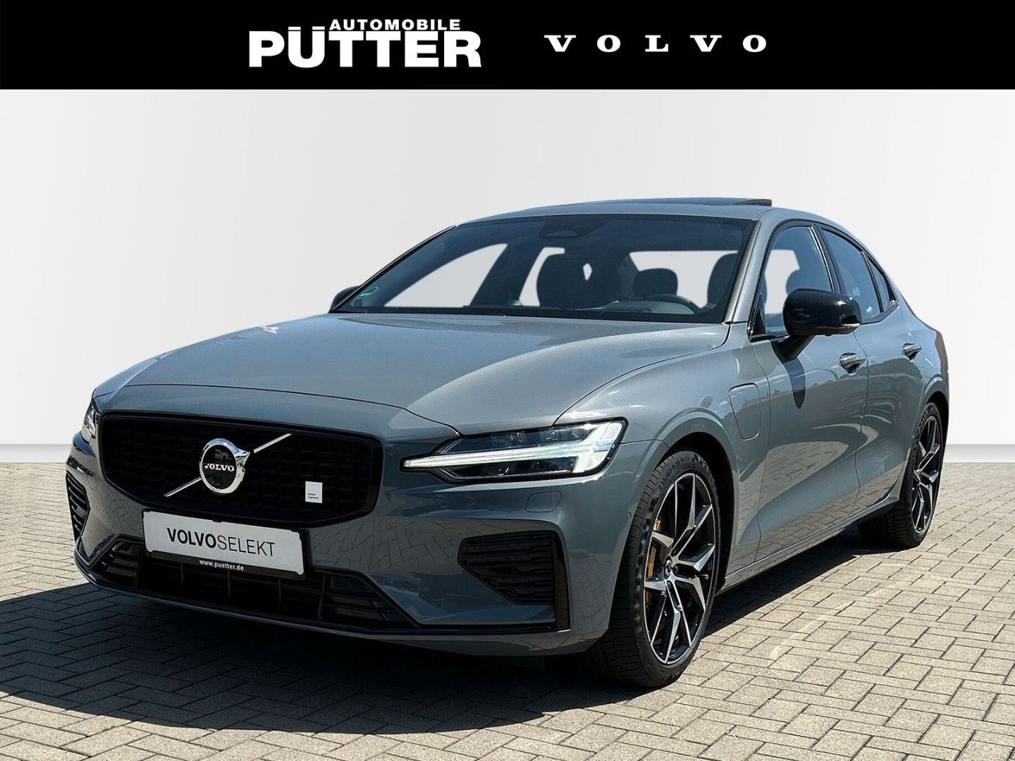 Volvo S60 Recharge T8 AWD Polestar Engineered 19'' B&W