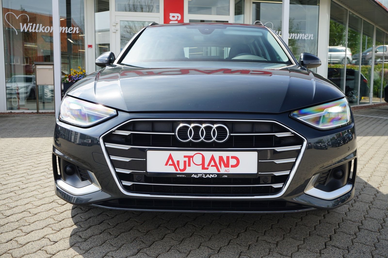 Audi A4 35 2.0 TDI Avant advanced - Samsaru's Car Outlet