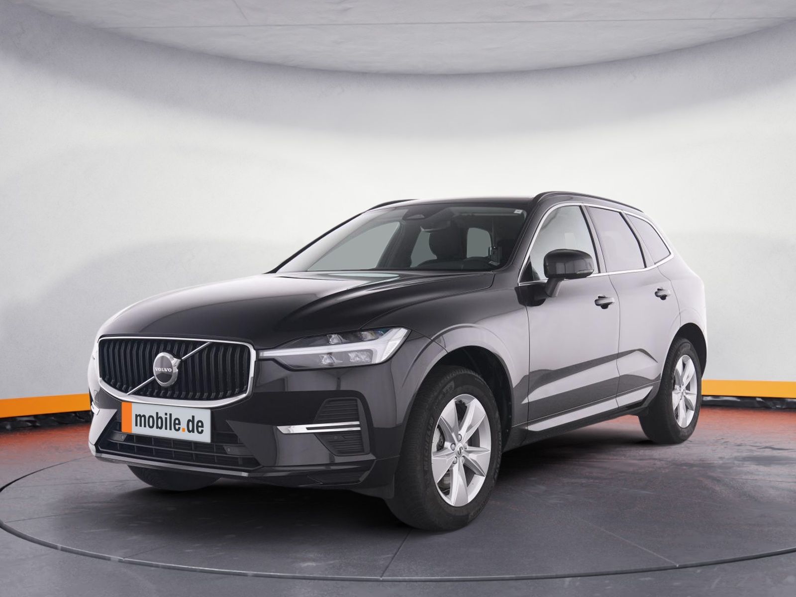 Volvo XC60 B4 D CORE - Samsaru's Car Outlet