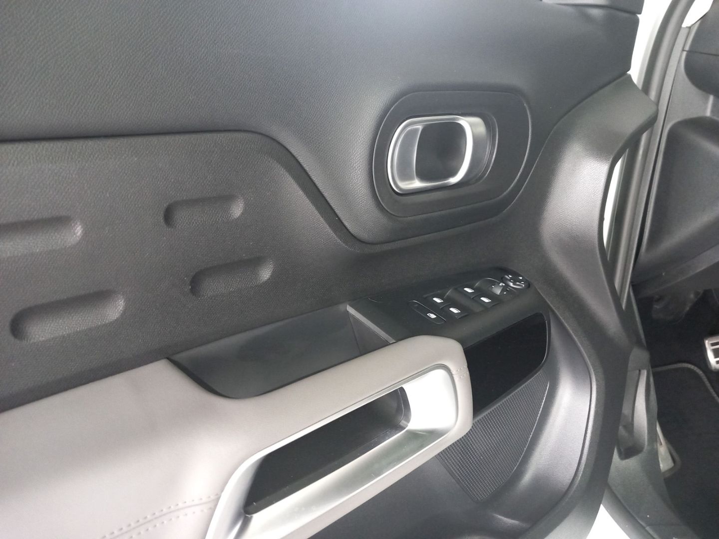 Citroën C5 Aircross Shine Automatik/Anhängerkupplung/el.