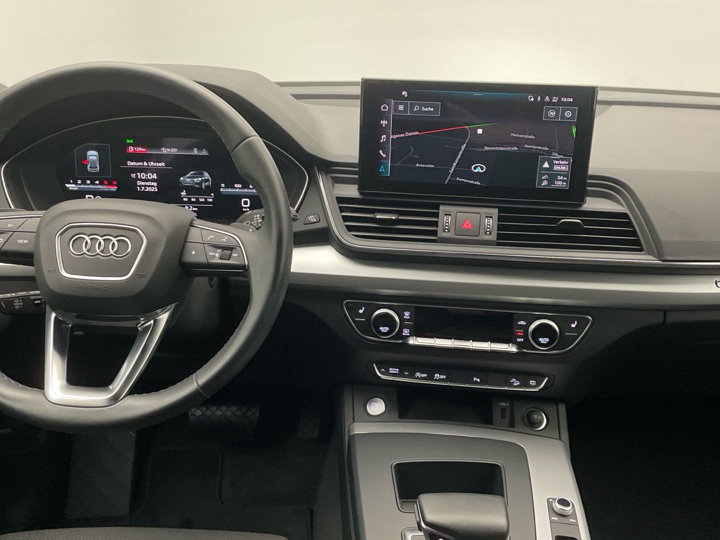 Audi Q5 S line 40 TDI quattro - Samsaru's Car Outlet