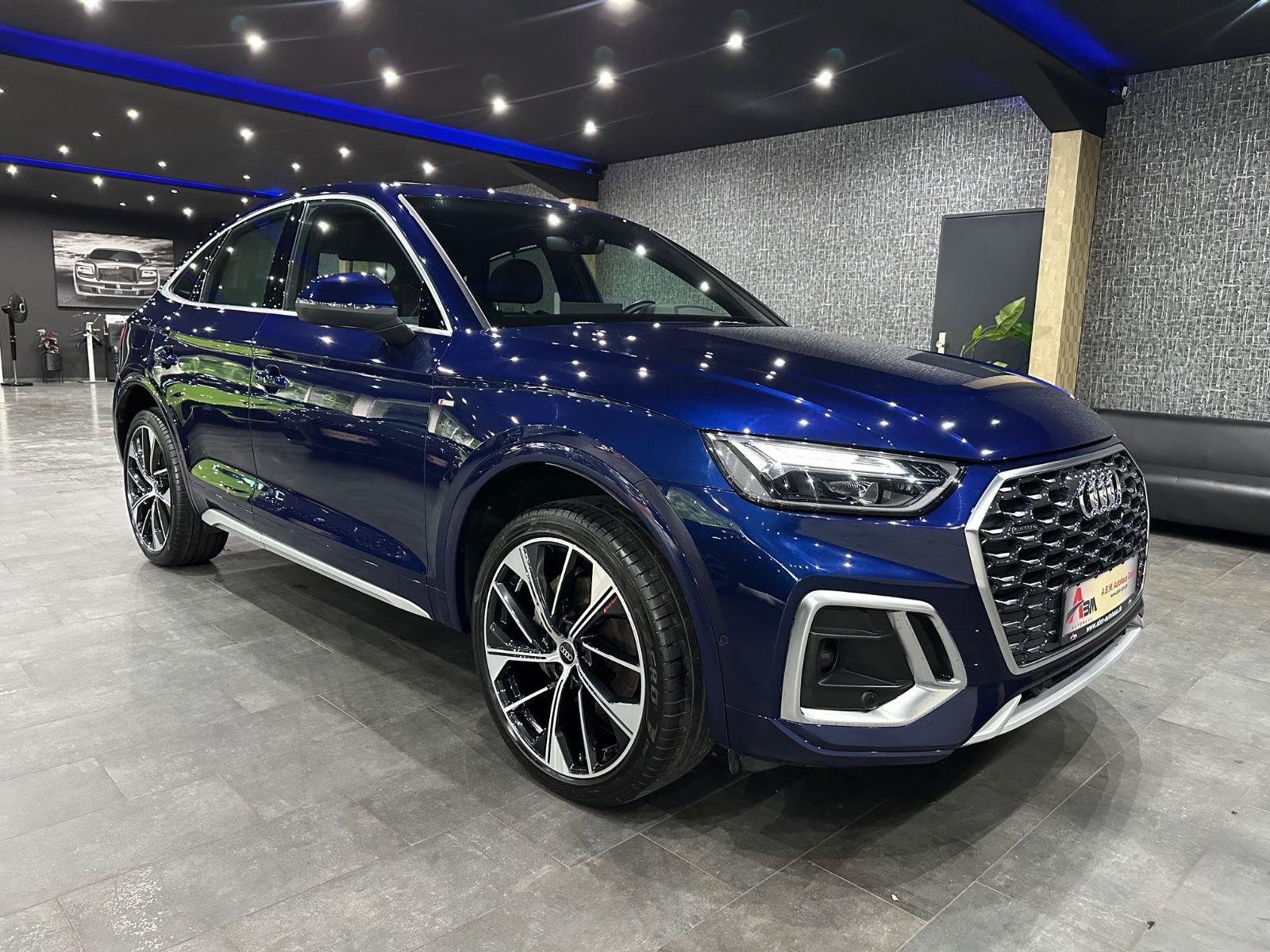 Audi Q5 Sportback 40 TDI quattro S line - Samsaru's Car Outlet