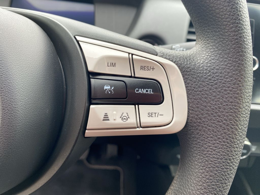 Honda Jazz 1.5i-MMD e-CVT Elegance - Samsaru's Car Outlet