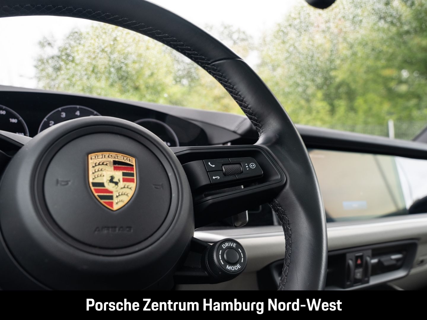 Porsche Cayenne E-Hybrid Panoramadach PASM BOSE InnoDr.