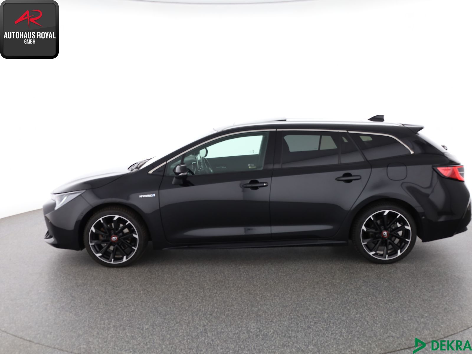 Toyota Corolla 2.0 Hybrid - Samsaru's Car Outlet