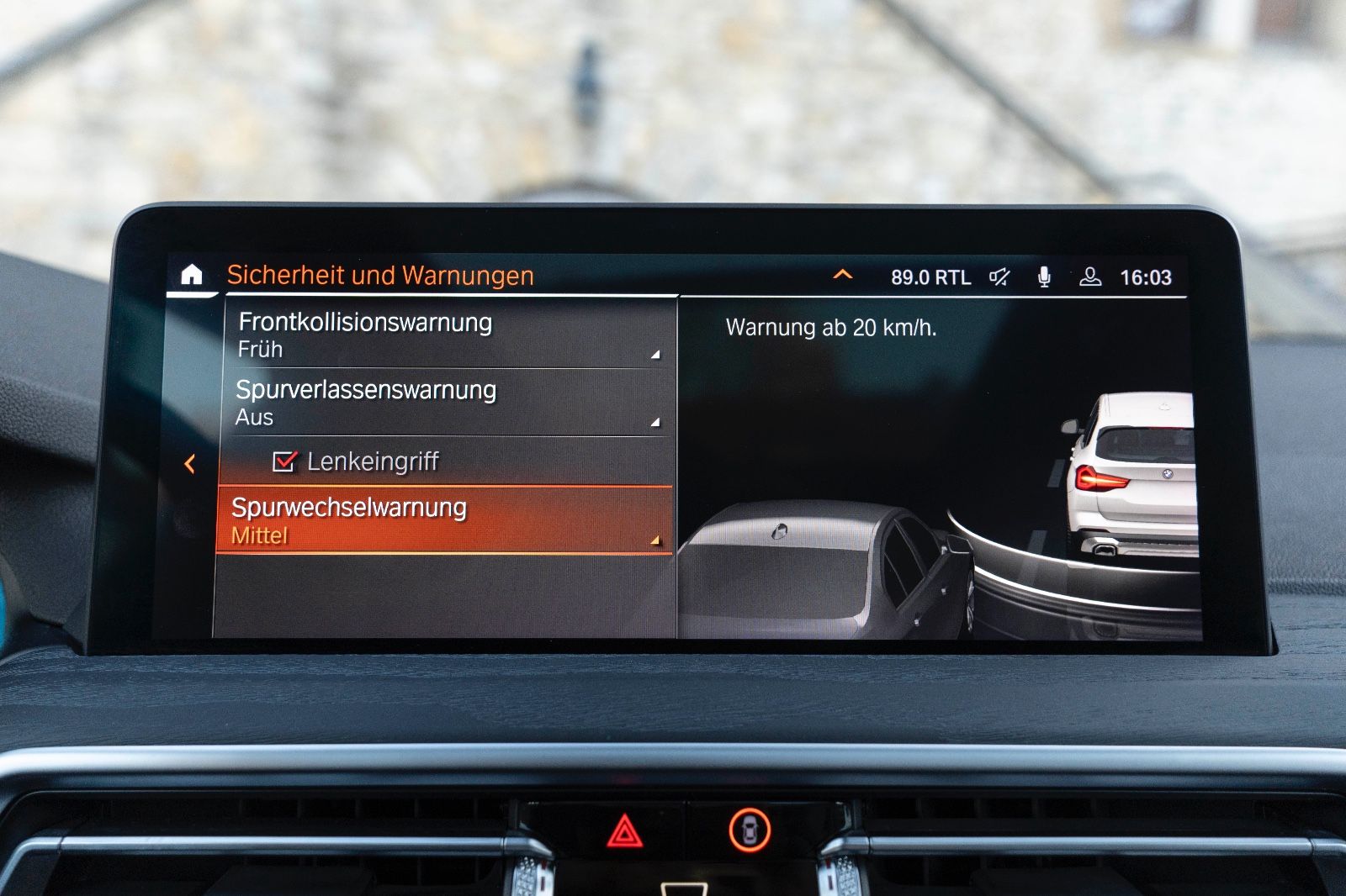 BMW X3 xDrive30i HUD LED HIFI KAM NAV PANO SITZH