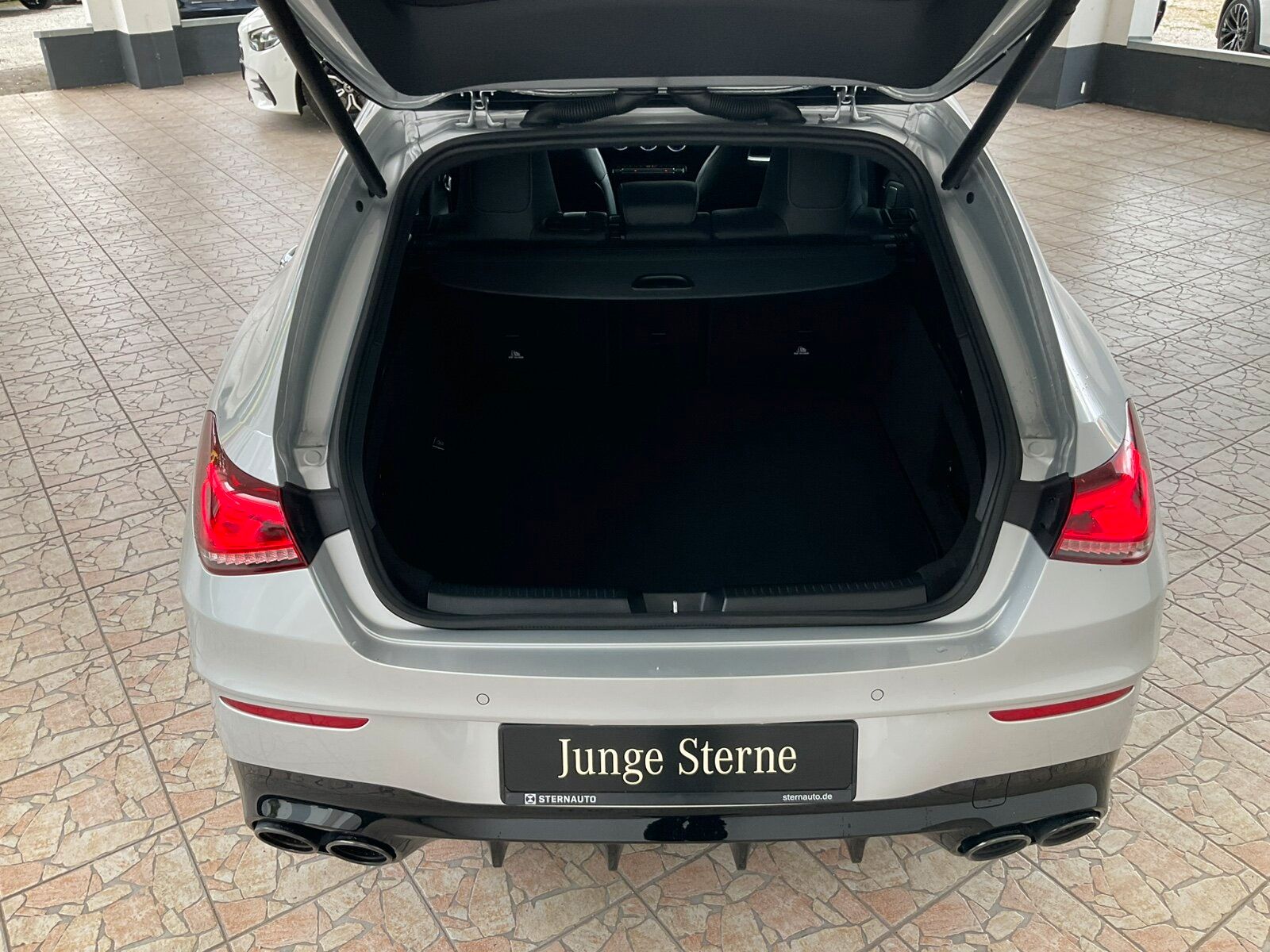 Mercedes-Benz CLA 45 AMG S 4M+ - Samsaru's Car Outlet