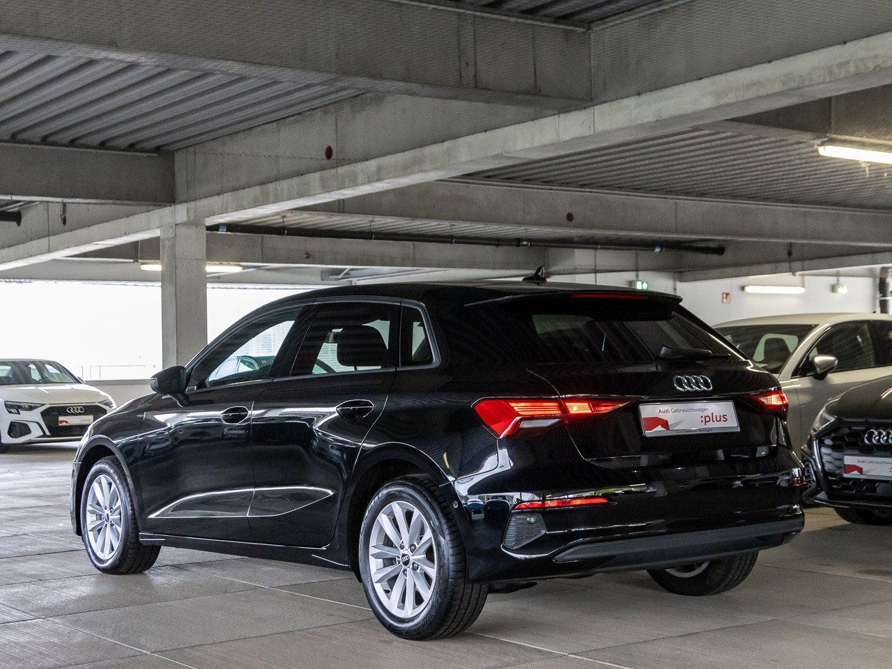 Audi A3 Sportback 35 TDI Leder LED virtCo FOD-ACC