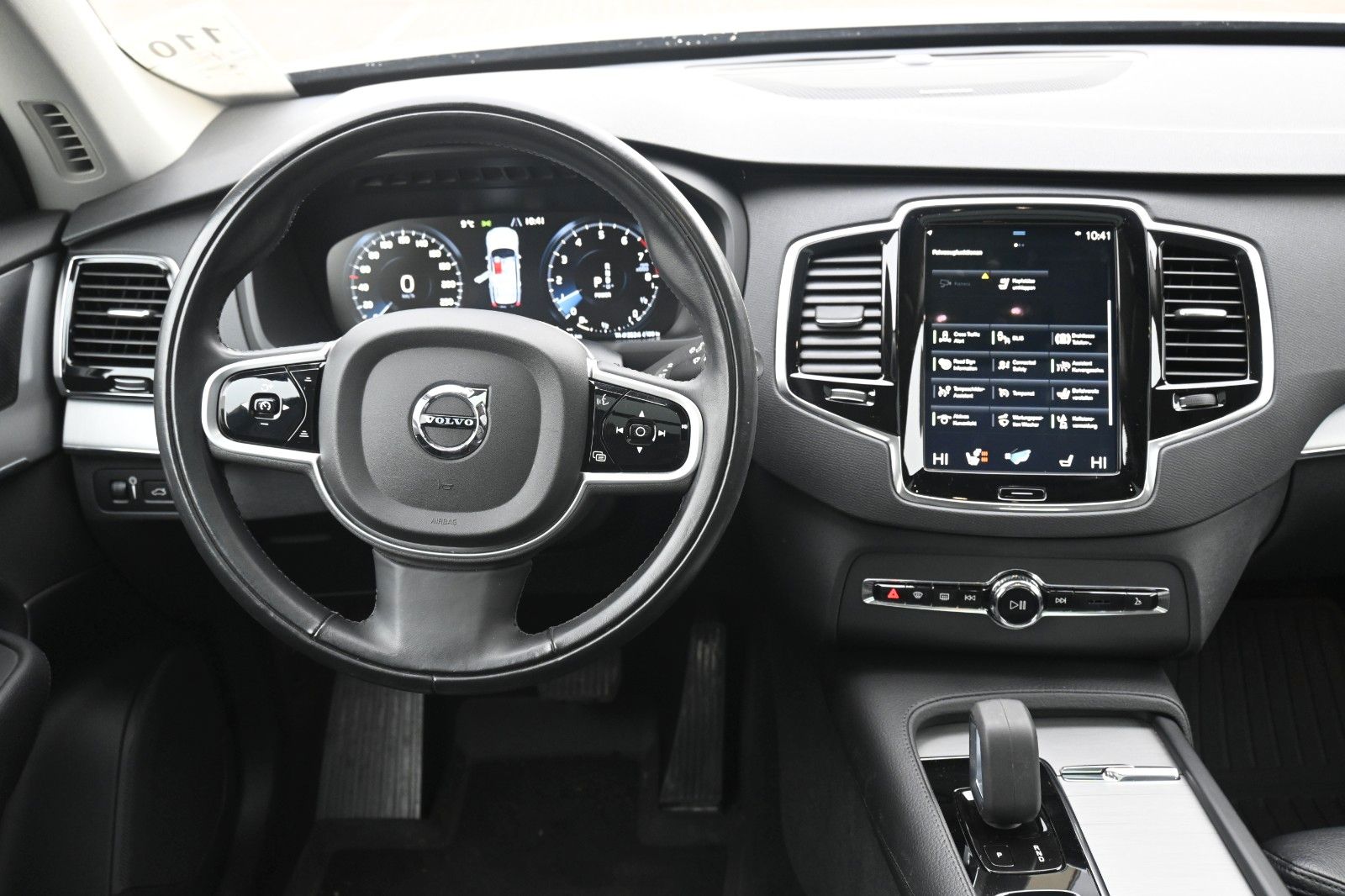 Volvo XC90 T8 AWD Inscrip. - Samsaru's Car Outlet