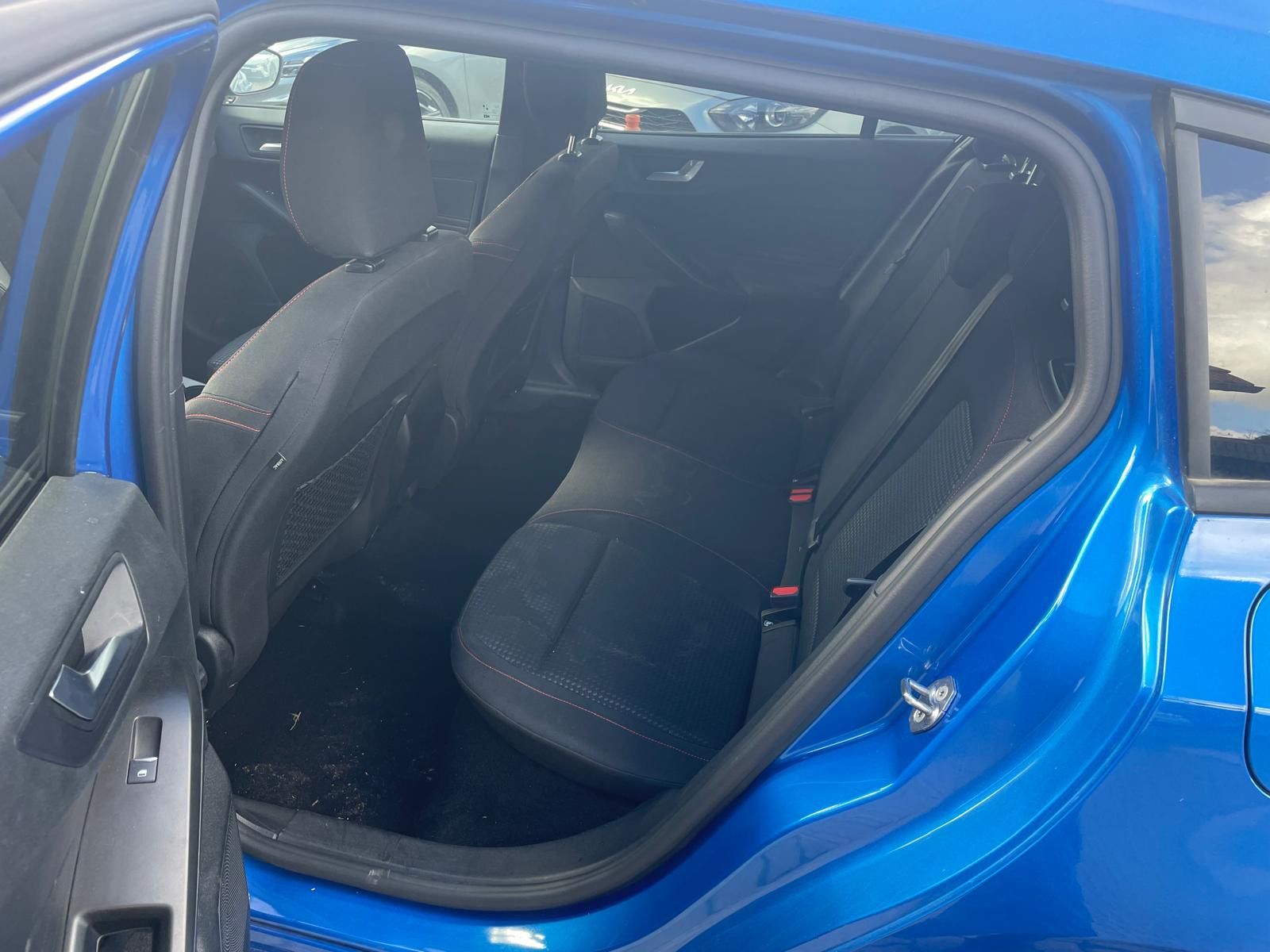 Ford Focus Turnier ST-Line 1.5 Autom,Navi,ALU,Allwett