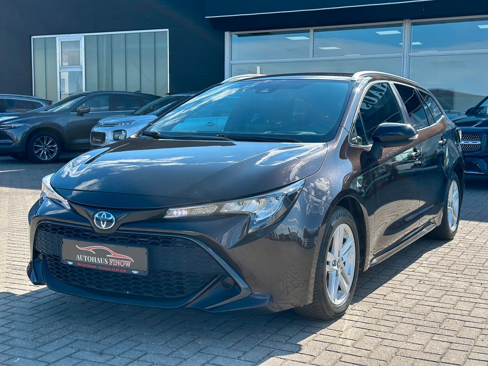 Toyota Corolla 1.8 Touring Sports Hybrid - Samsaru's Car Outlet