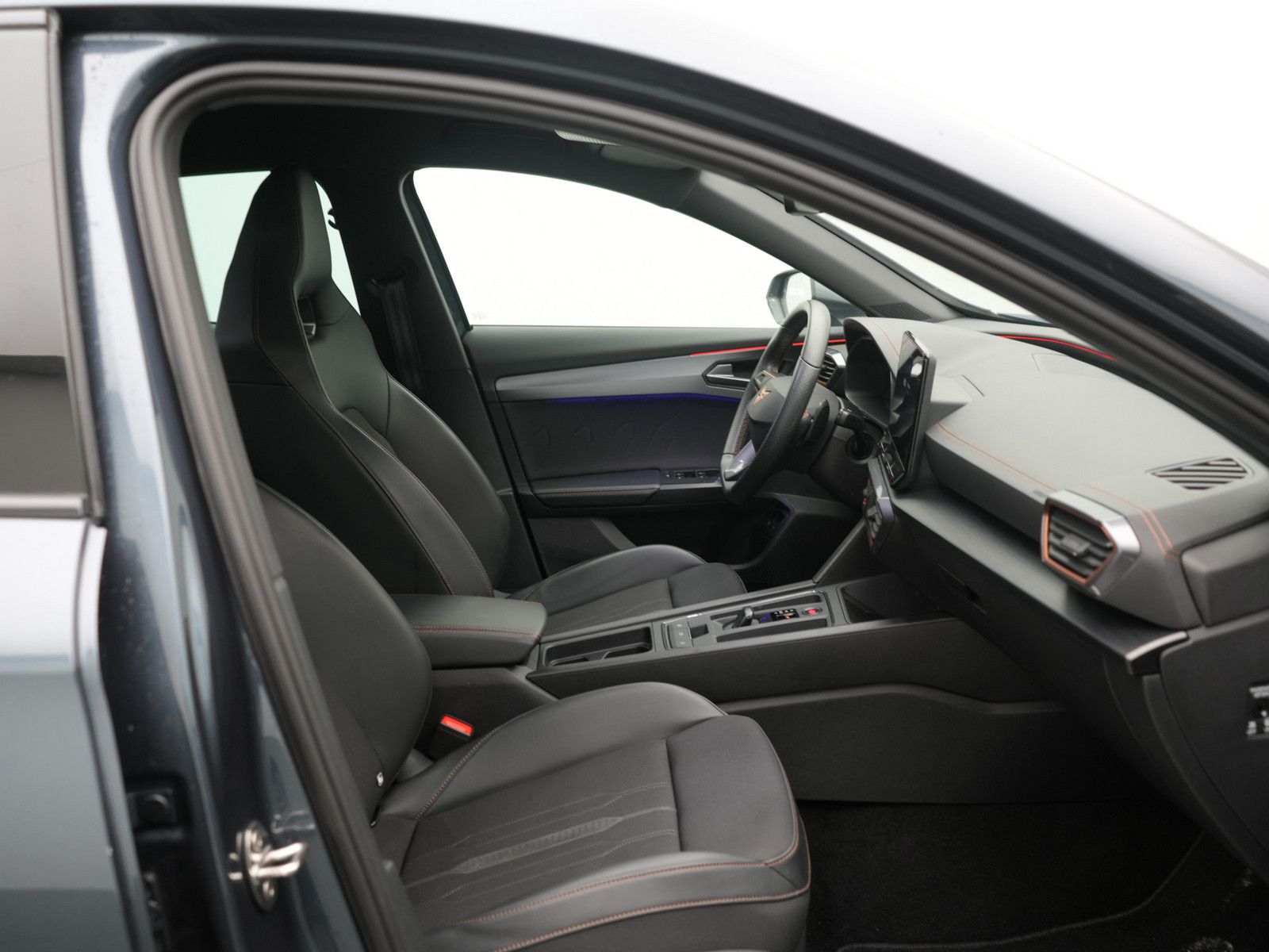 Cupra Formentor VZ e-Hybrid NAVI VIRT AHK ACC LEDER