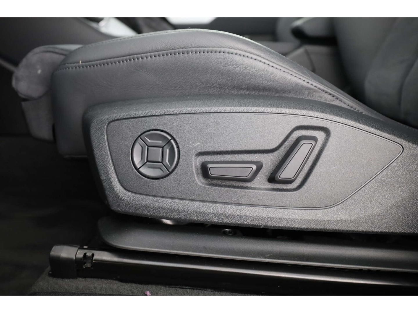 Audi Q3 Sportback 35 TDI quattro S line - Samsaru's Car Outlet