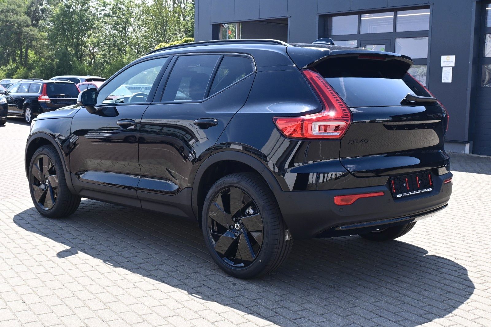 Volvo XC40 B3 DKG Plus Black Edition*PANO*360°*ACC*AHK