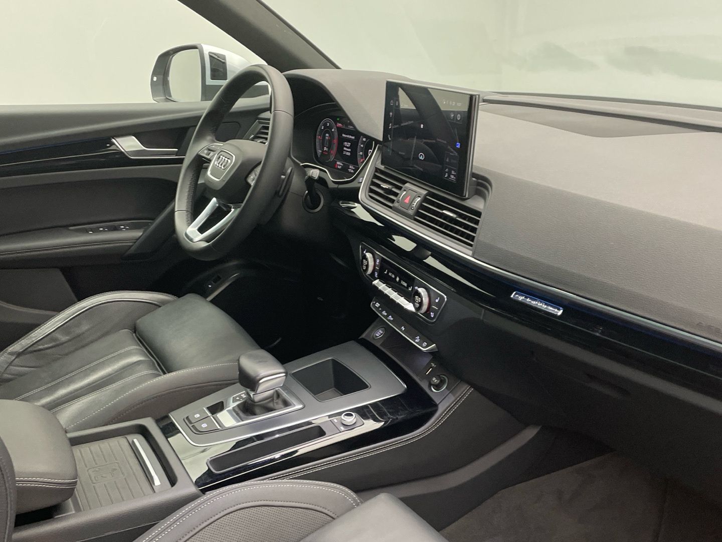 Audi Q5 Sportback S line 40 TDI quattro - Samsaru's Car Outlet