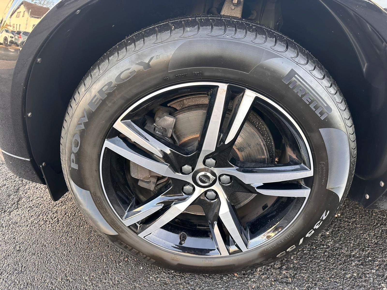 Volvo XC60 B4 AWD R Design AHK,ACC,Standh,Kam