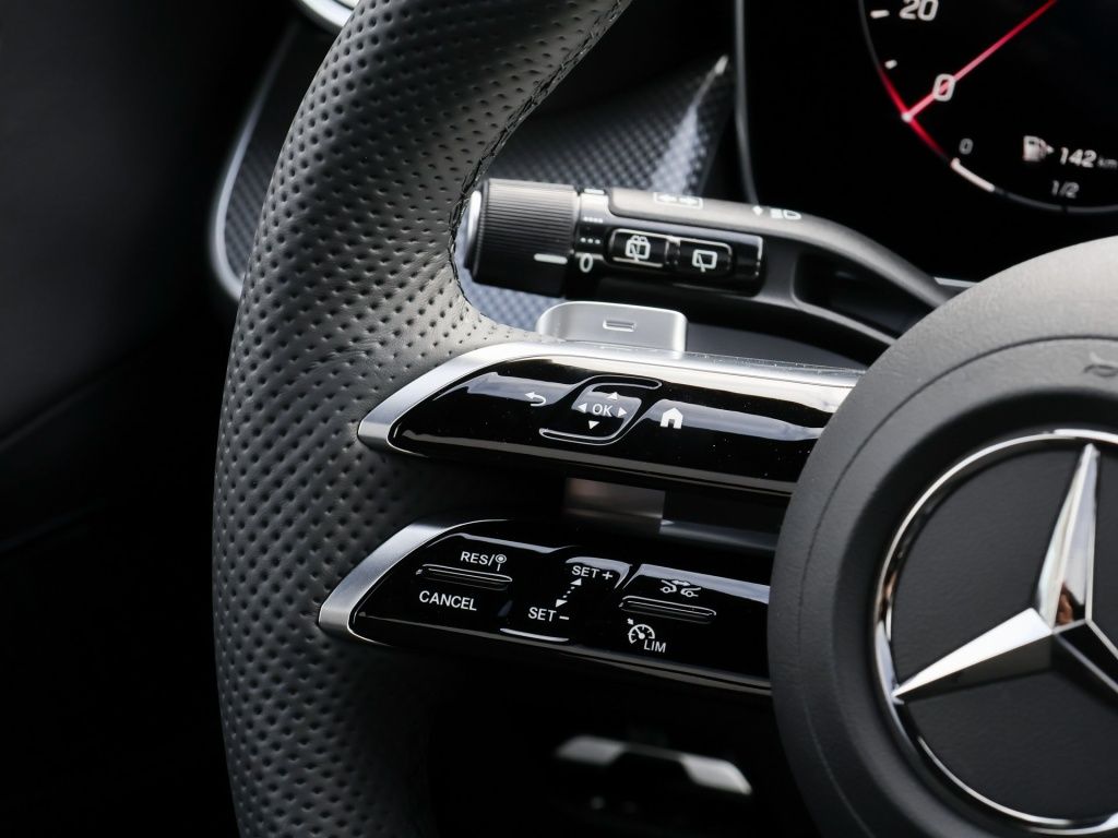 Mercedes-Benz GLC 200 d 4M AMG-Sport/Pano/AHK/360/Night/Ambi