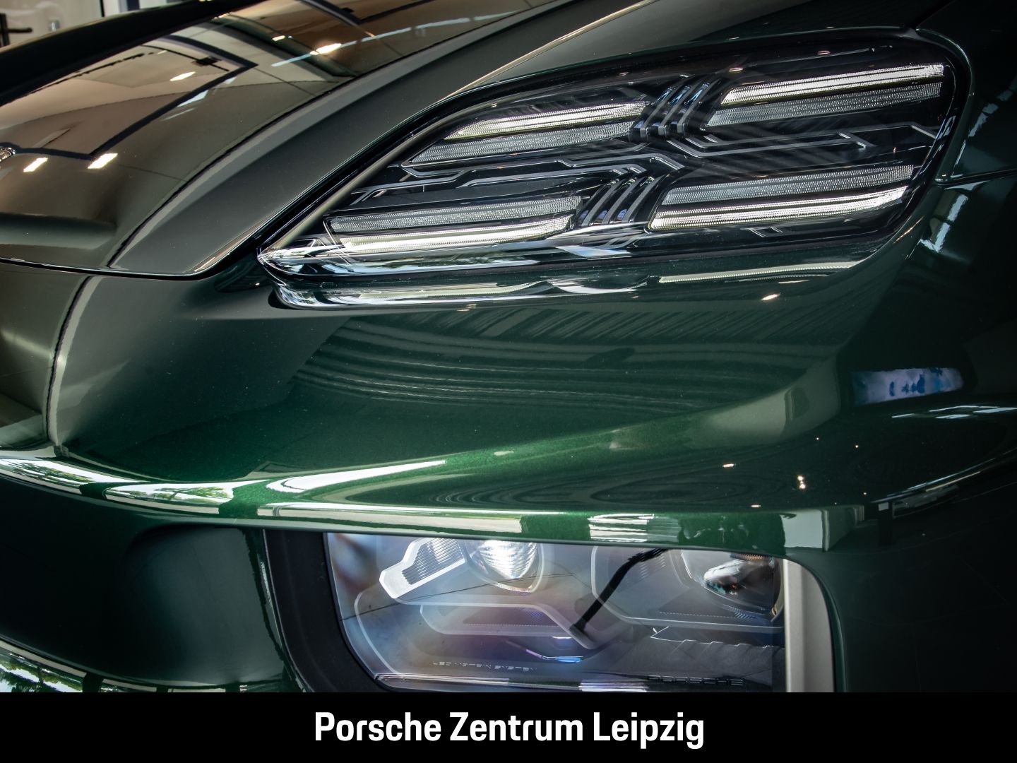 Porsche Macan Turbo Burmester InnoDrive AR-HeadUp